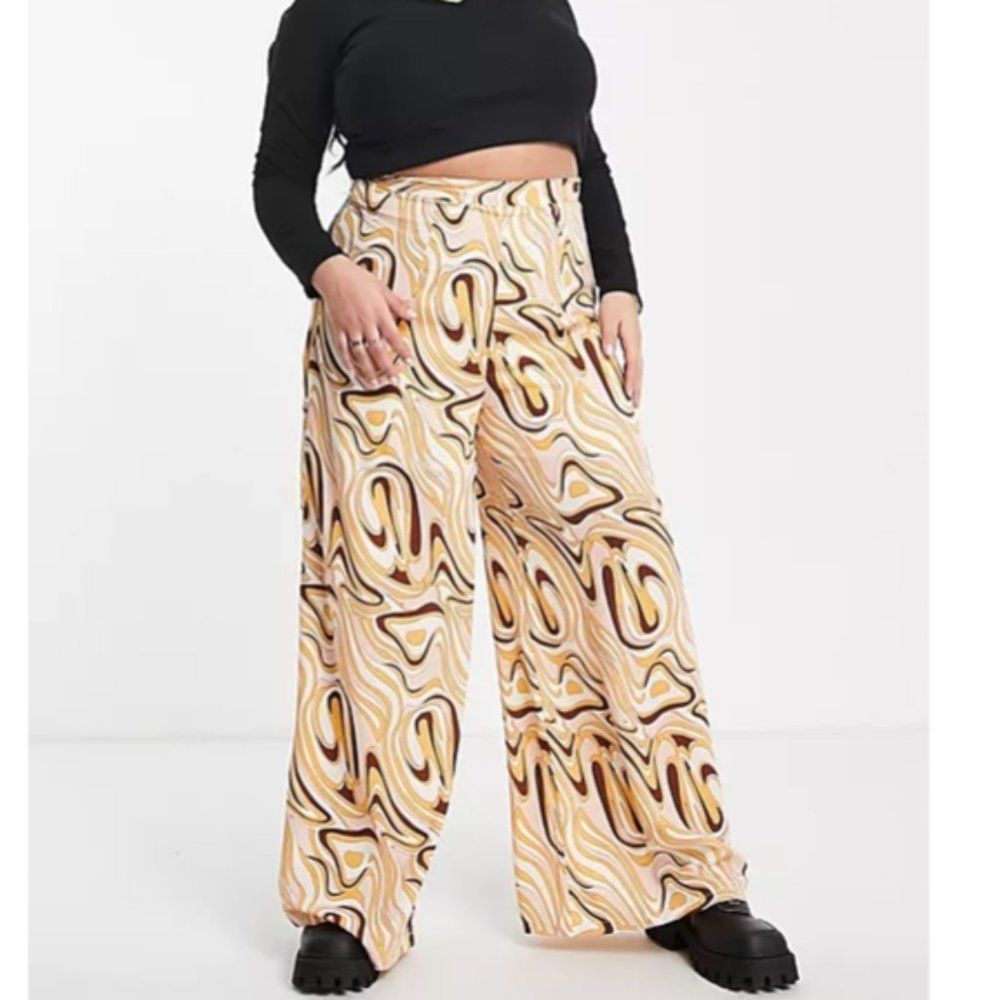 **SOLD**  Glamorous Curve wide leg high waisted pants in marble print Size US 16